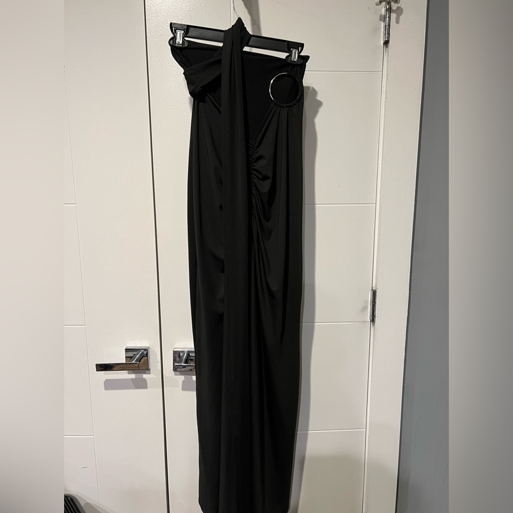 Black Ruched Backless Evening Dress - Picture 4 of 4
